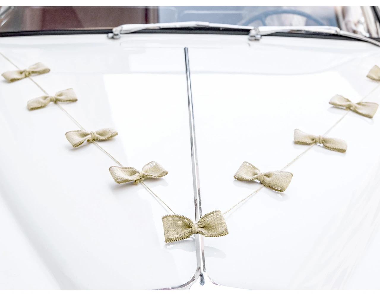 Auto Decoratie Set Bruiloft Jute Strikjes 5 Auto Decoratie Set Bruiloft Jute Strikjes - Afbeelding 3