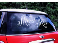 Autosticker Bruiloft Set Mr, And Mrs, 3st -Feestartikelen Winkel autosticker bruiloft set mr and mrs 3st 1