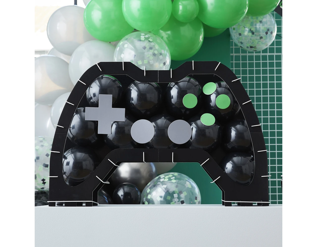 Balloon Mosaic Controller Shaped With Balloons & Customisable Buttons 4 Balloon Mosaic Controller Shaped With Balloons & Customisable Buttons - Afbeelding 2