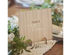 Beige Tafelnummers Hout 15cm 12st -Feestartikelen Winkel beige tafelnummers hout 15cm 12st 1