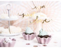 Cupcake Toppers Goud Sweet Love Yum 13cm 6st -Feestartikelen Winkel cupcake toppers goud sweet love yum 13cm 6st 6