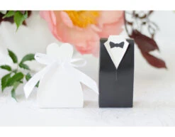 Geschenkdoosjes Hart Wit Met Strik 6,5cm 10st -Feestartikelen Winkel geschenkdoosjes hart wit met strik 65cm 10st 2