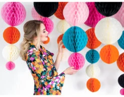 Honeycomb Bal Zwart 30cm -Feestartikelen Winkel honeycomb bal zwart 30cm 4