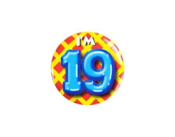 I'm 19 Button 19 Jaar 5,5cm