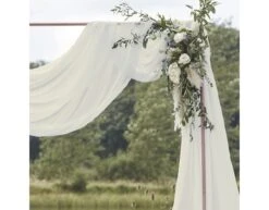 Ivoorkleurige Tafelloper 2m -Feestartikelen Winkel ivoorkleurige tafelloper 2m 2