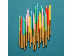 Kaarsjes Retro Gekleurd 10cm 10 Kaarsjes Retro Gekleurd 10cm -Feestartikelen Winkel kaarsjes retro gekleurd 10cm 3