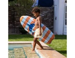 Luxe Inflatable Surfboard  Striperd Shark 120cm With Handles -Feestartikelen Winkel luxe inflatable surfboard striperd shark 120cm wit 2