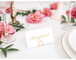 Naamkaarthouders Triangle Rose Goud 2,3cm 10st -Feestartikelen Winkel naamkaarthouders triangle rose goud 23cm 10st 2