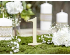 Tafelnummers Hout 10,5cm 10st -Feestartikelen Winkel tafelnummers hout 105cm 10st 1