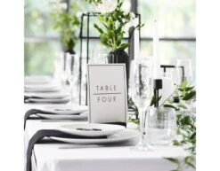 Tafelnummers ZwartWit Hout 23cm 12st -Feestartikelen Winkel tafelnummers zwartwit hout 23cm 12st 2