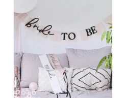 Tassel Slinger Bride To Be 1,5m -Feestartikelen Winkel tassel slinger bride to be 15m 2