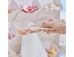 Treat Stand Sweet Treats Pix N Mix Stand With Treat Bags -Feestartikelen Winkel treat stand sweet treats pix n mix stand with trea 2