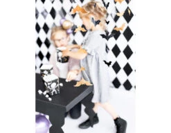 Vleermuis Hangdecoratie Goud 1,5m -Feestartikelen Winkel vleermuis hangdecoratie goud 15m 4