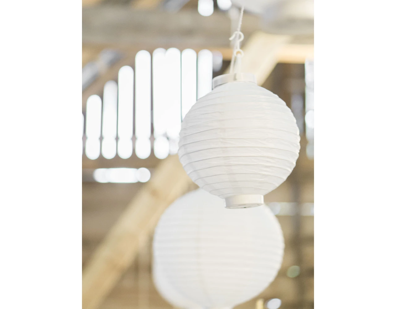 Witte Lampion Rond Met Lampje 20cm 9 Witte Lampion Rond Met Lampje 20cm - Afbeelding 7
