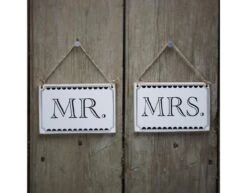Wooden Signs Mr & Mrs Chair Signs -Feestartikelen Winkel wooden signs mr mrs chair signs 2